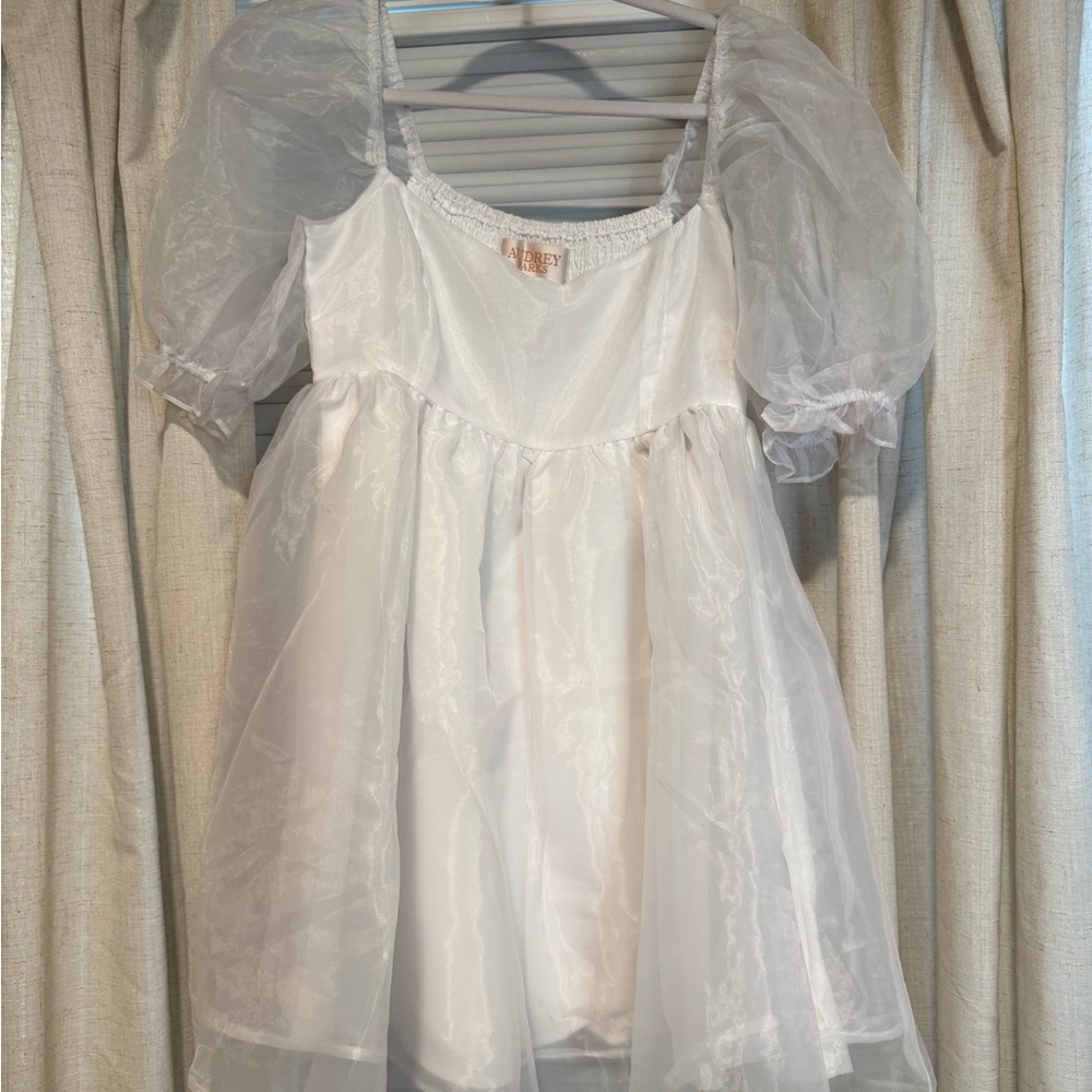 White Puff Sleeve Dresses - Picture 3 of 7